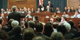 11 19 98 IMPEACHMENT HEARING House Judiciary Committee Chairman Henry Hyde R Ill swears in independent counsel Kenneth Starr to
