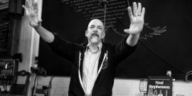 Neal_Stephenson_in_2019