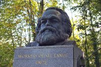 shutterstock_551878717 (Marx tomb)