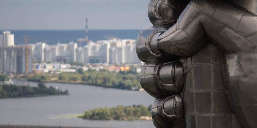 Kyiv motherland statue 2