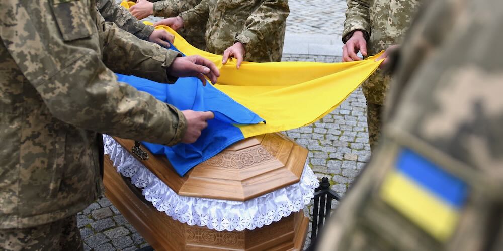 Servicemen,Cover,The,Coffin,Of,Ukrainian,Serviceman,Who,Was,Killed