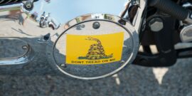 Don’t Tread on Me bumper sticker_Alamy C7TG8G