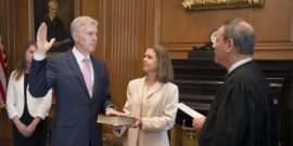Gorsuch_swearing_in_first_ceremony